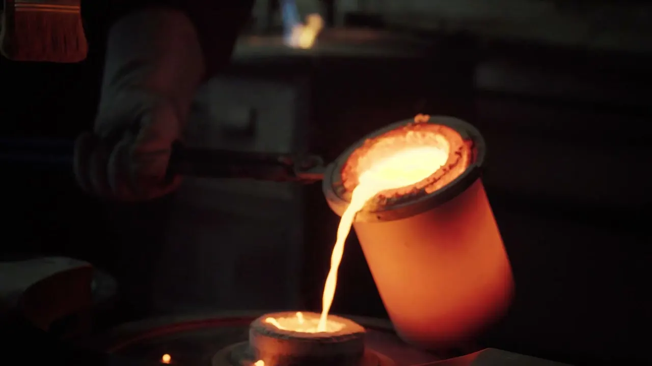 Custom Jewelry, Autumn-Winter 2022, savoir-faire film for Dior shot in Arezzo, cinematography by Matteo Castelli